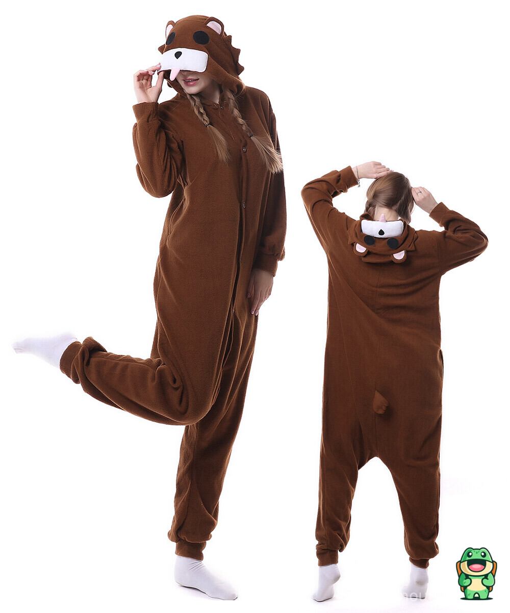 Vue de face de la grenouillère cheval marron en peluche