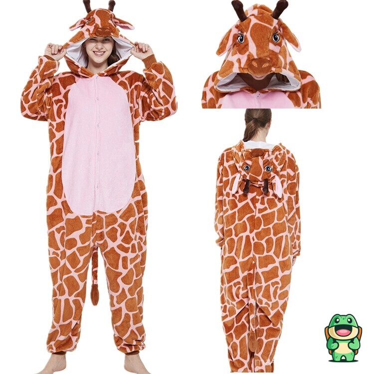 Vue de face de la grenouillère girafe rose adulte