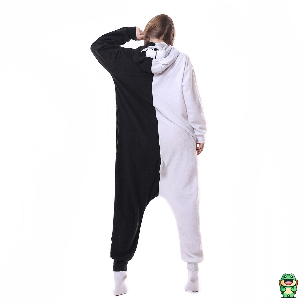Capuche de la grenouillère Monokuma avec détails du visage