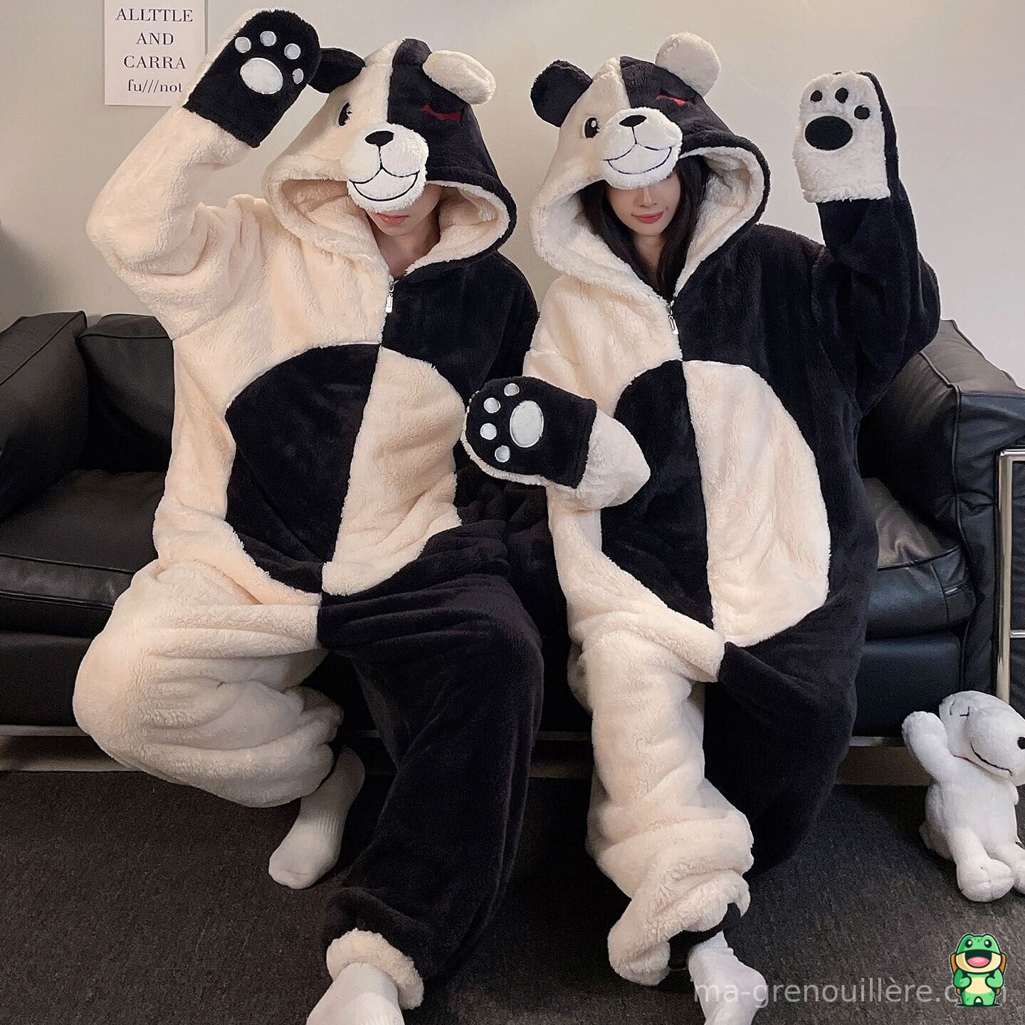 Capuche de la grenouillère ours noir et blanc avec petites oreilles