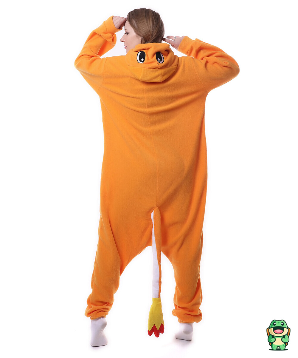 Détail de la flanelle douce orange de la grenouillère Salamèche