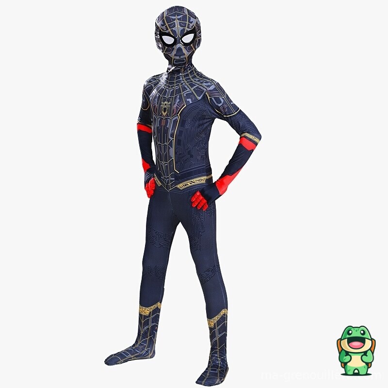 Grenouillère spiderman noire portée par un enfant